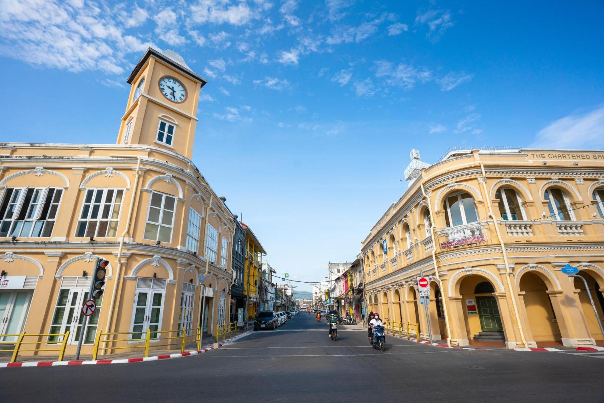 Hotel The Tint At Phuket Town - Sha Plus Exterior foto