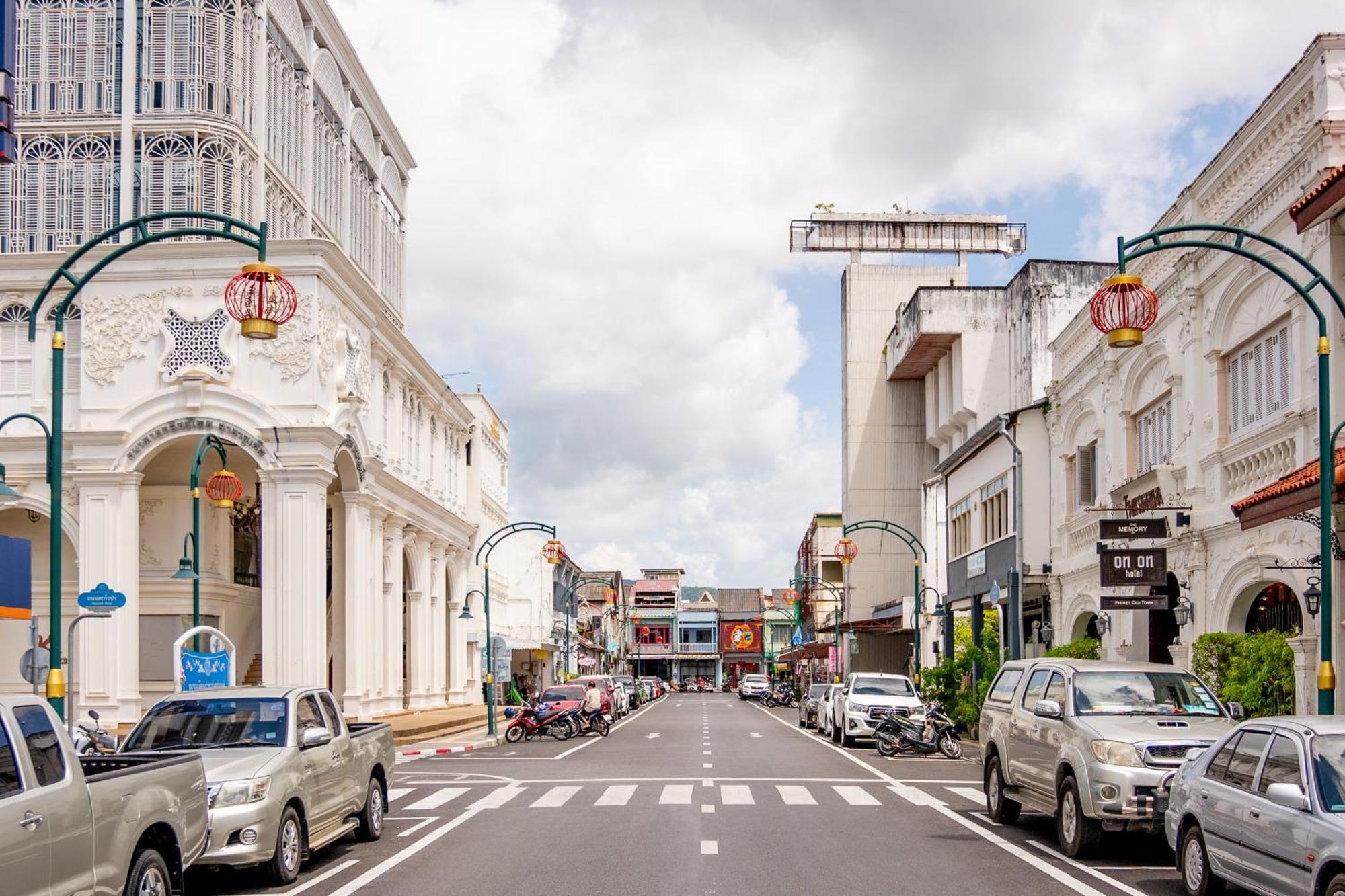 Hotel The Tint At Phuket Town - Sha Plus Exterior foto